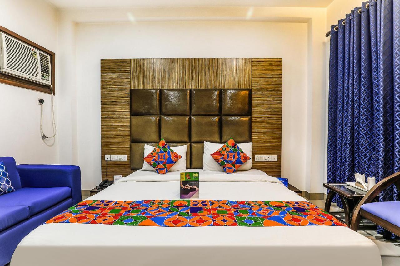 Fabhotel The Residency Dlf Galleria Γκουργκάον Εξωτερικό φωτογραφία